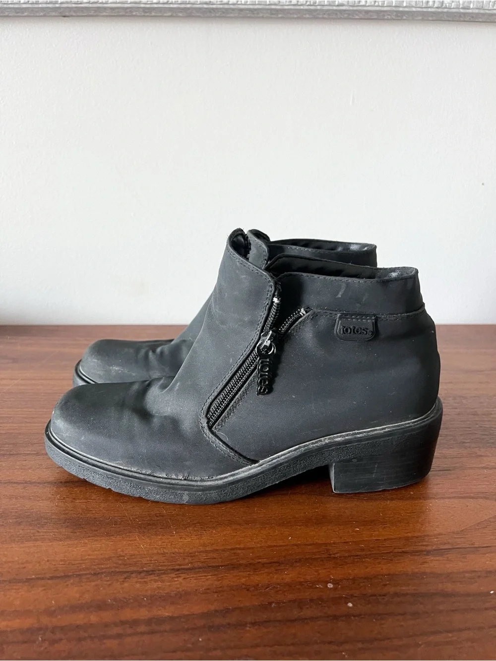 totes stockholm black